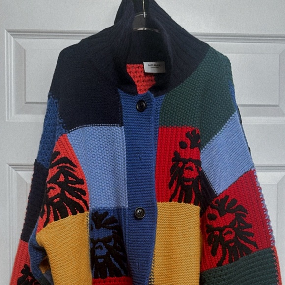 New Season Bape Knitted Sweater only worn ONCE - Picture 1 of 5